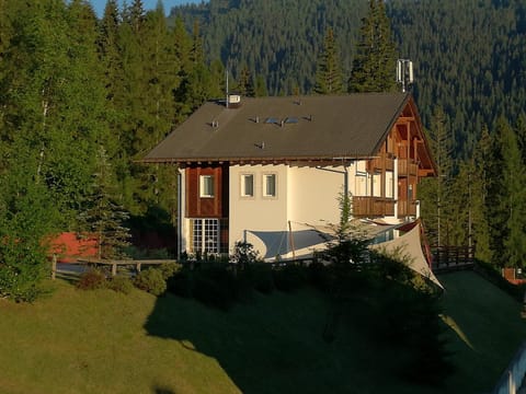 Property building, Facade/entrance, Mountain view