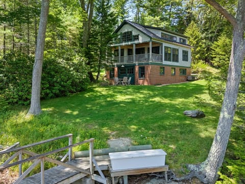 Property building, Spring, Day, Garden