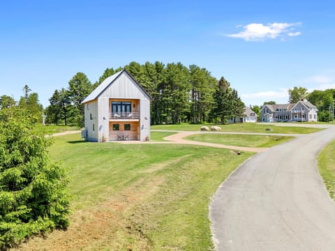 Property building, Day