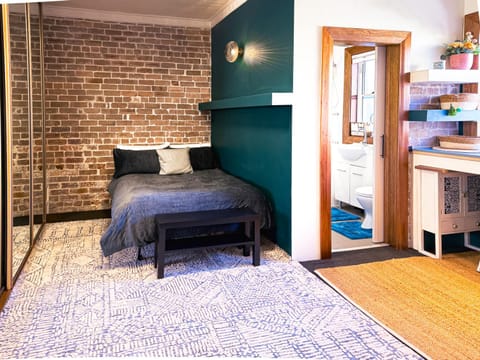 Bed, Bathroom, wardrobe