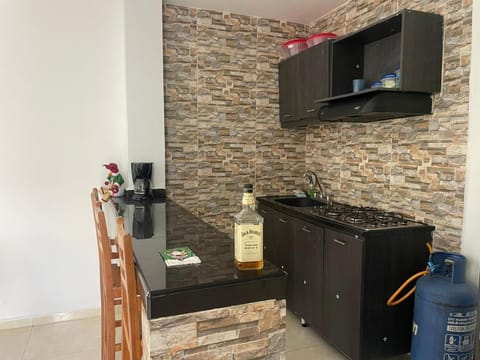 Kitchen or kitchenette, minibar