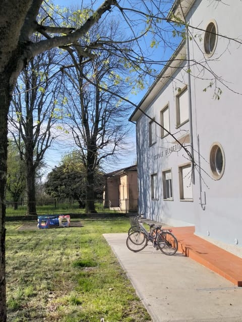 Property building, Cycling