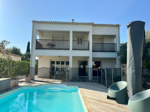 Patio, Balcony/Terrace, Pool view, Swimming pool