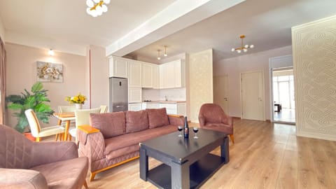 Living room, Dining area