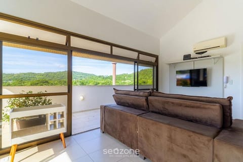 TV and multimedia, View (from property/room), Balcony/Terrace, Living room, Seating area