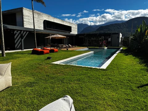 Garden, Swimming pool