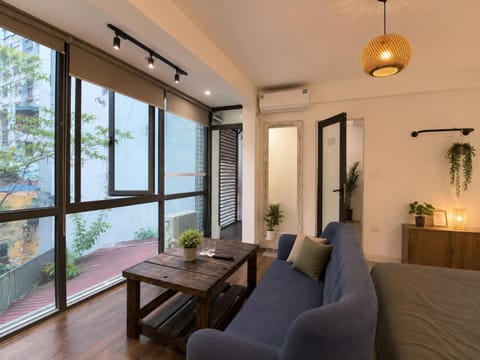 View (from property/room), Balcony/Terrace, Living room, Seating area, Dining area, air conditioner