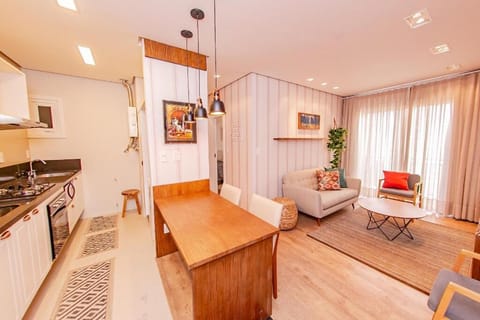 Kitchen or kitchenette, Living room, Seating area, Dining area, oven, stove