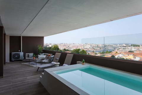 Patio, View (from property/room), Balcony/Terrace, Seating area, Pool view, Swimming pool, Swimming pool, sunbed