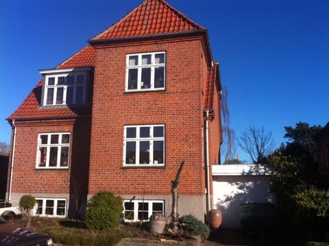 Property building, City view