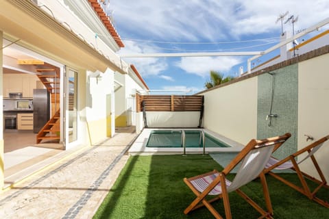 Patio, Pool view, Swimming pool, sunbed