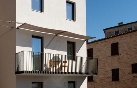 Property building, Balcony/Terrace