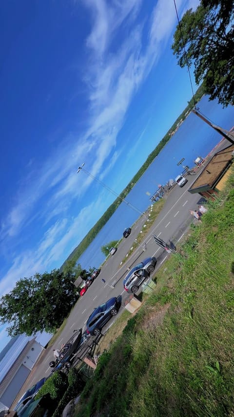 Day, Neighbourhood, Natural landscape, Beach, Lake view, River view, Sea view, Parking