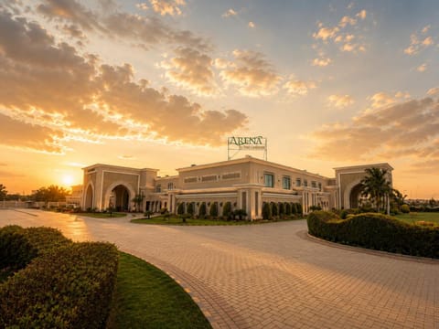 Property building, Day