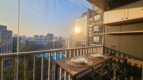 View (from property/room), Balcony/Terrace, Dining area