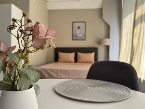 Bed, Dining area, Bedroom