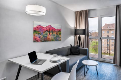 View (from property/room), Seating area, Dining area