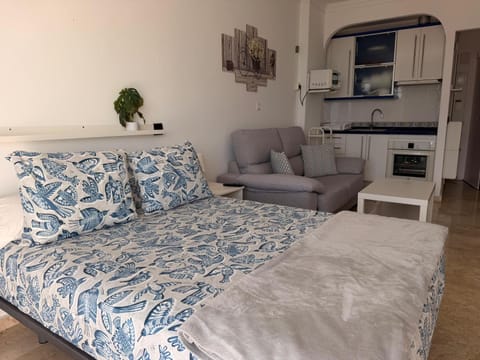 Bed, Living room, Photo of the whole room