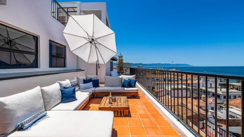 Nearby landmark, Balcony/Terrace, Balcony/Terrace, Seating area, Sea view, sunbed