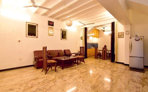 TV and multimedia, Seating area, Dining area, minibar