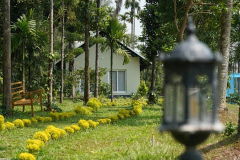 Facade/entrance, Garden