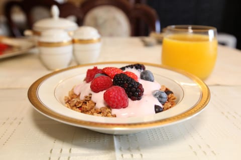 Breakfast, Continental breakfast