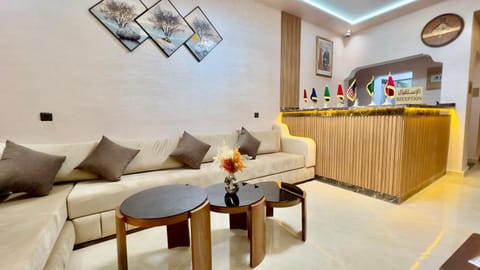 Lobby or reception, Seating area