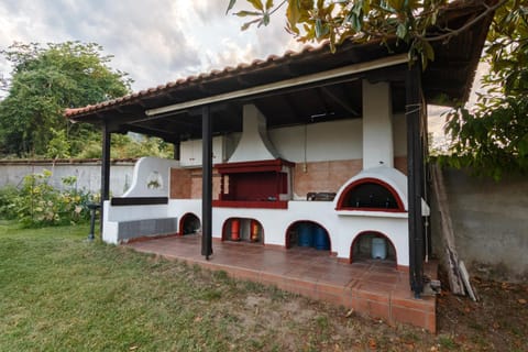 BBQ facilities, Garden