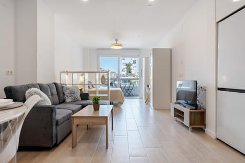 TV and multimedia, Living room, Dining area, air conditioner