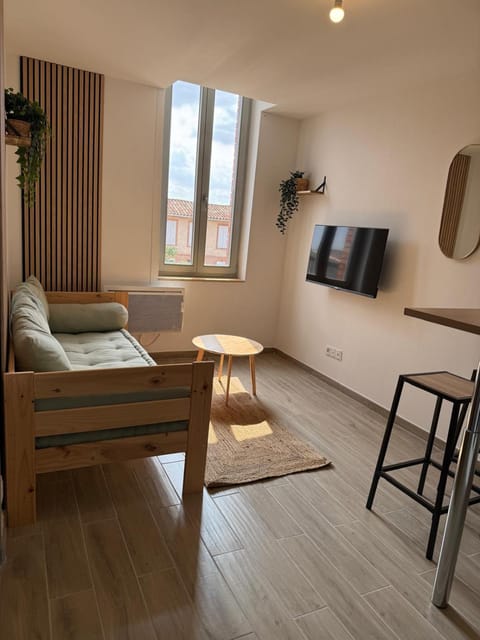 Communal lounge/ TV room, TV and multimedia, Living room, Seating area