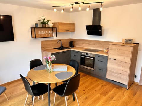 Property building, Kitchen or kitchenette, Living room