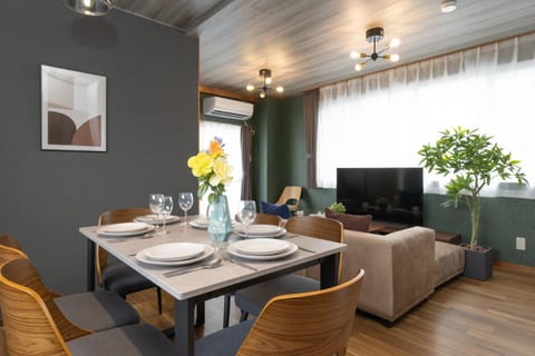 TV and multimedia, Dining area