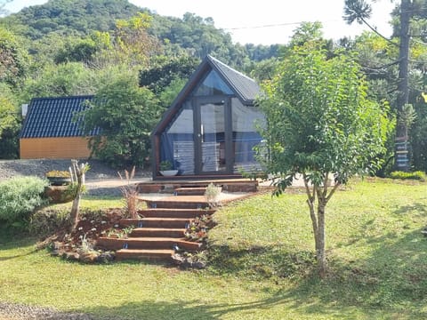 Property building, Spring, Day, Natural landscape, Garden, Garden view