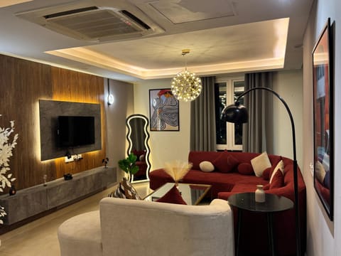 Communal lounge/ TV room, TV and multimedia, Living room, Seating area, Evening entertainment