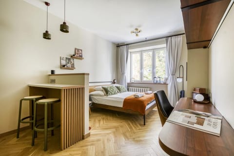 Bed, Kitchen or kitchenette, Photo of the whole room, Seating area