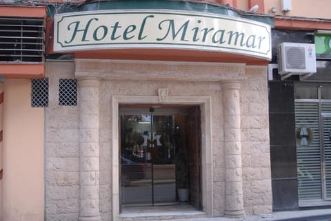 Facade/entrance, Day