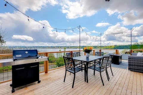 Patio, View (from property/room), Seating area