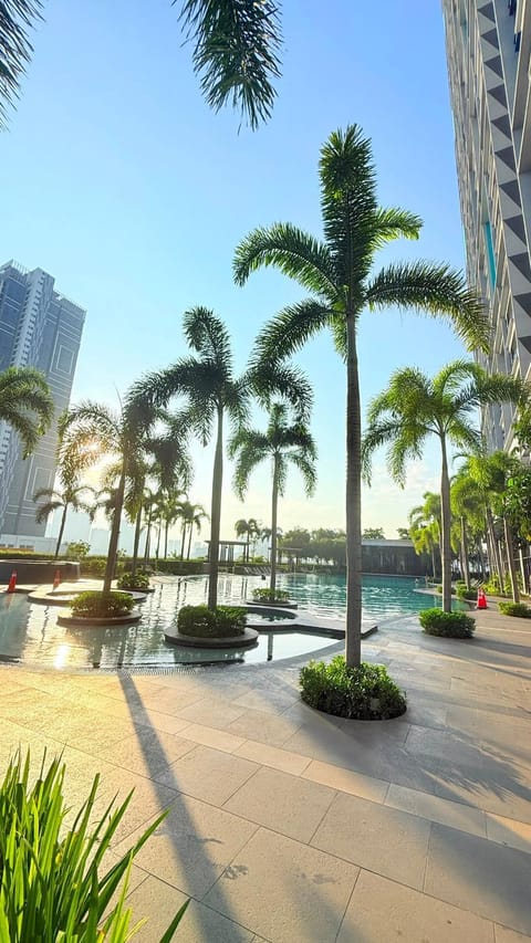 Property building, Swimming pool