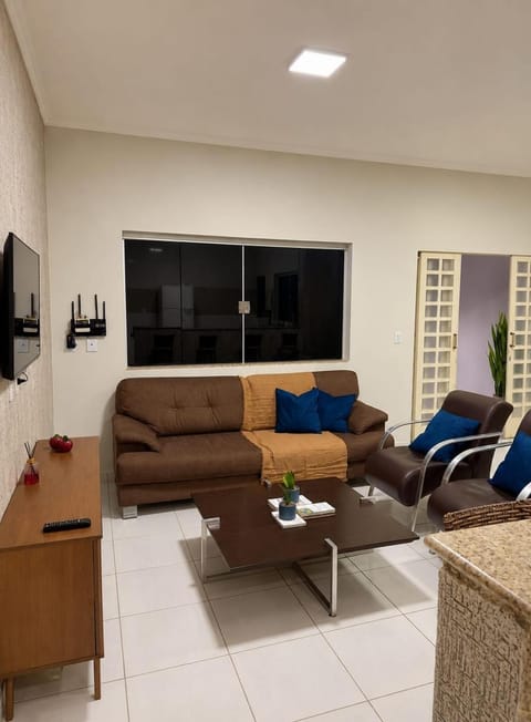 Communal lounge/ TV room, TV and multimedia, Living room, Seating area