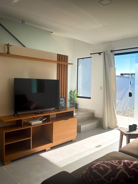 Communal lounge/ TV room, TV and multimedia, Living room