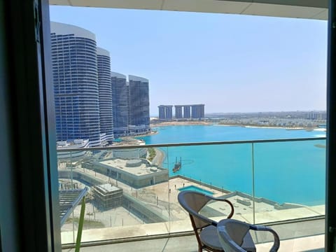 Balcony/Terrace, City view