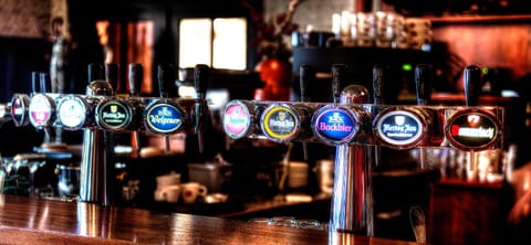 Lounge or bar, Drinks, Alcoholic drinks