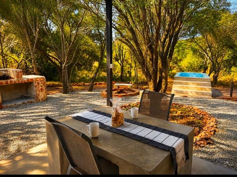 Spring, Day, Natural landscape, Dining area, Garden view, Pool view