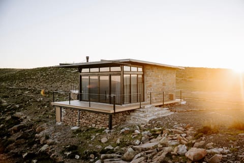 Property building, Natural landscape, Sunrise, Sunset