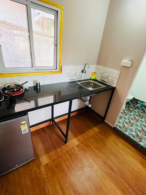 Kitchen or kitchenette, Food and drinks, Food and drinks, Food, stove, kitchen, kitchen