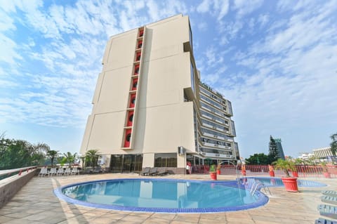 Facade/entrance, Pool view