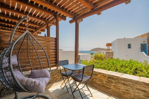 View (from property/room), Balcony/Terrace, Seating area, Mountain view, Sea view