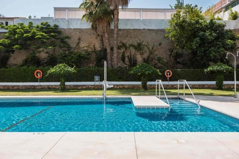 Day, Pool view, Swimming pool, sunbed