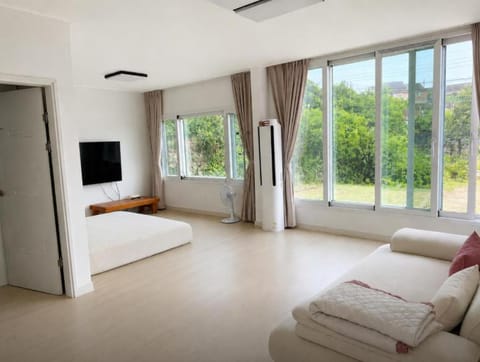 Property building, Natural landscape, Living room