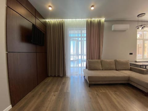 TV and multimedia, Living room, air conditioner
